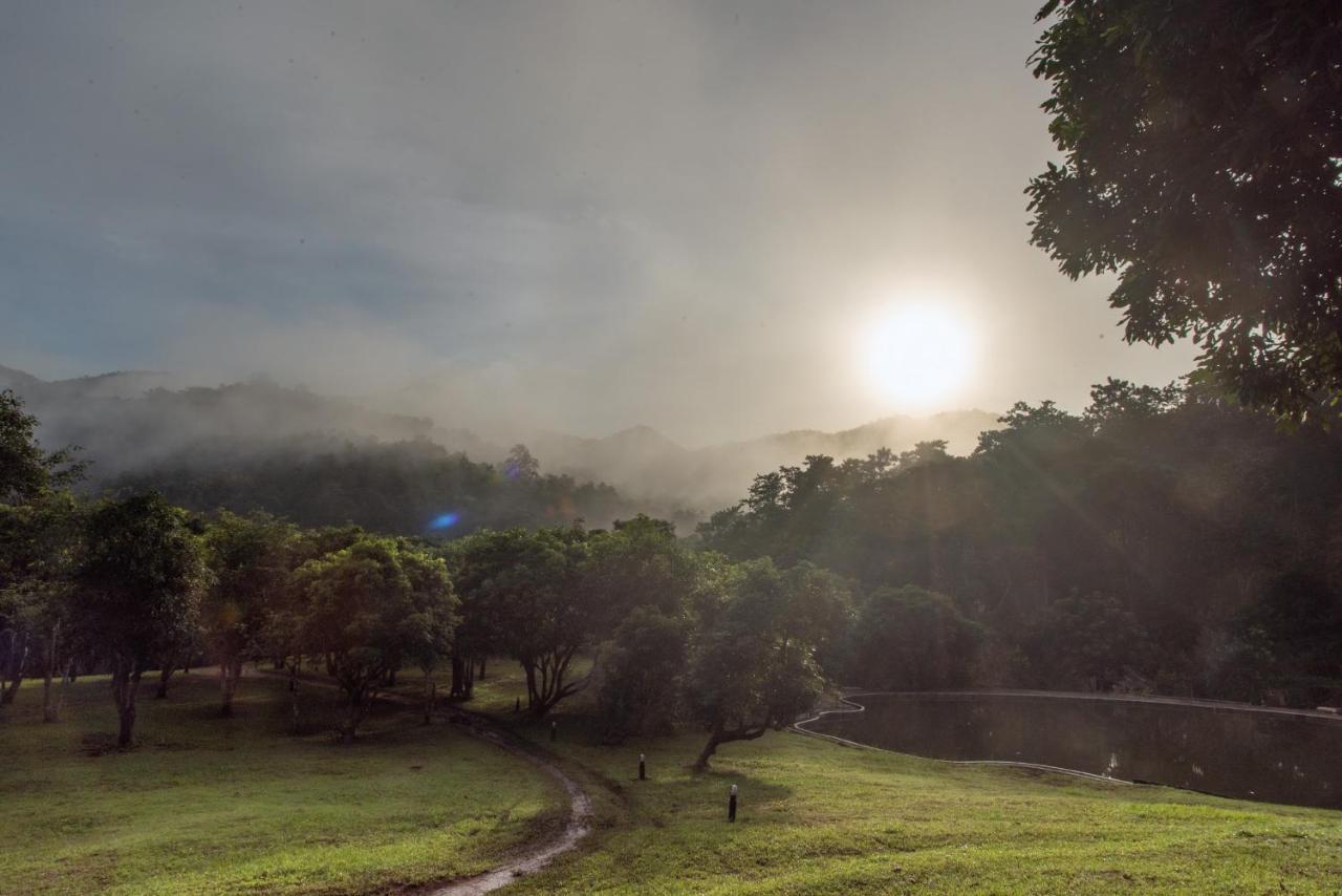 Tawan Riverside Mae Wang Bagian luar foto