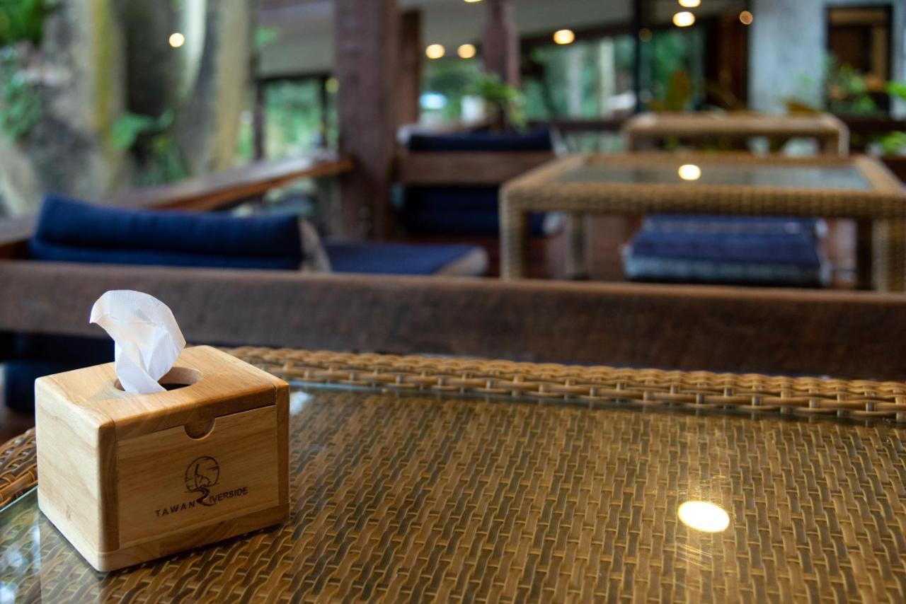 Tawan Riverside Mae Wang Bagian luar foto